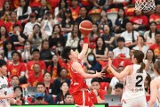雷速APP下载:“双塔”闪光 中国女篮热身赛击败日本队